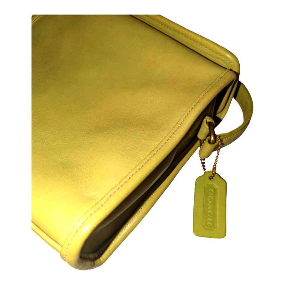 NWOT Vintage Coach Kiwi Green Top Handle  “Geometric Bag” Turn-lock Closu… - Picture 4 of 12
